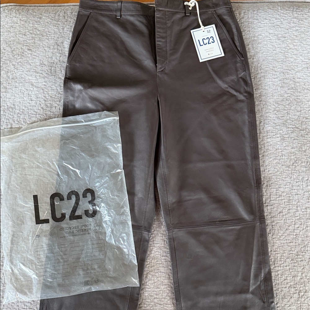 LC23 Men's Dark Brown 100% leather chinos‎